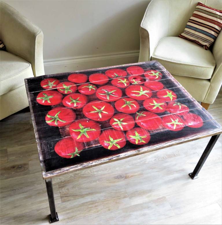Wood Panel Tomatoes Coffee table - Diana Tonnison
