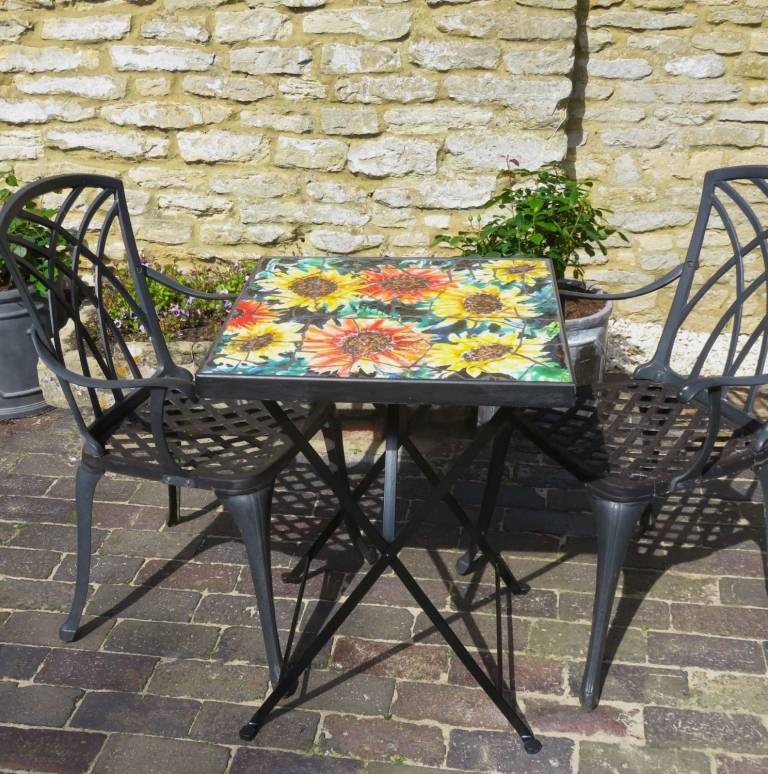 Sunflowers,  Mosaic tabletop - Diana Tonnison