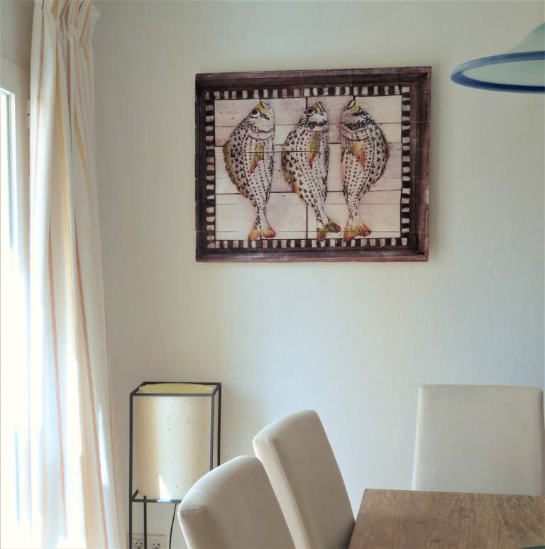 Wood panel - Three Yellowfin Seabream DTW12 - Diana Tonnison