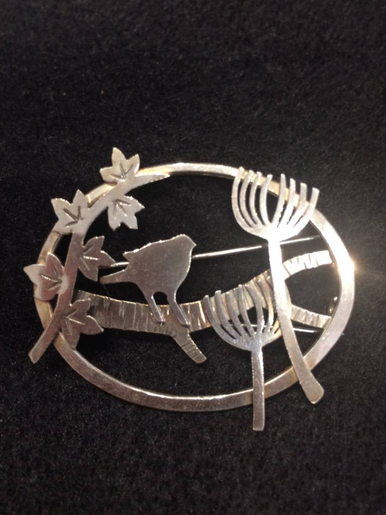 Hedge & Sparrow brooch - Helen Shere