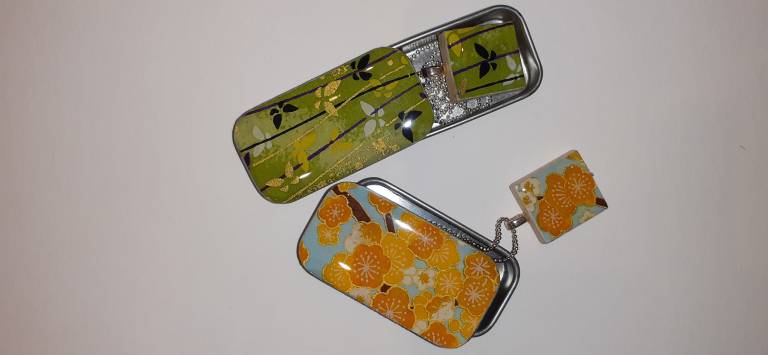Pendants in Little Tins - Leigh  Shepherd
