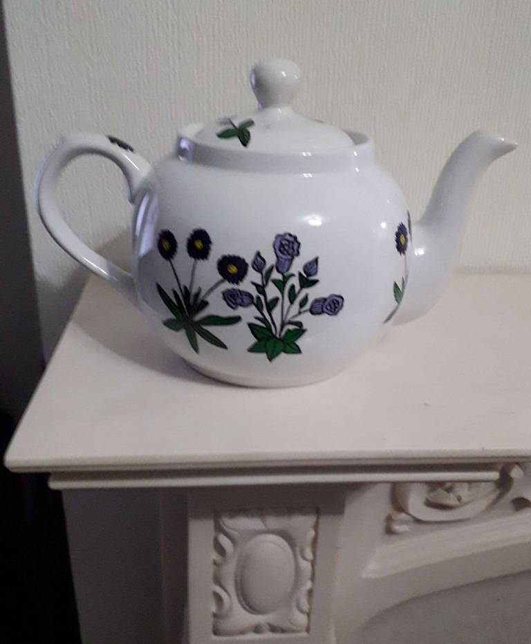 Purple Daisy Teapot - Polly Farrell