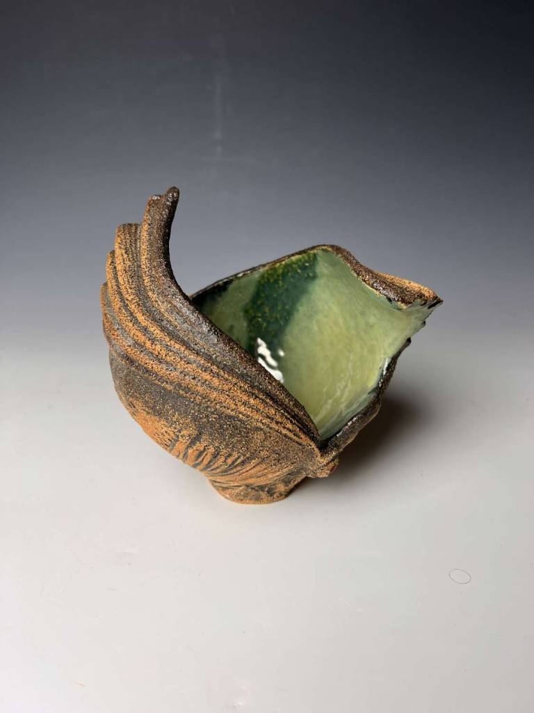 Small 'Waters Edge' sculptural bowl - Hanna Salomonsson