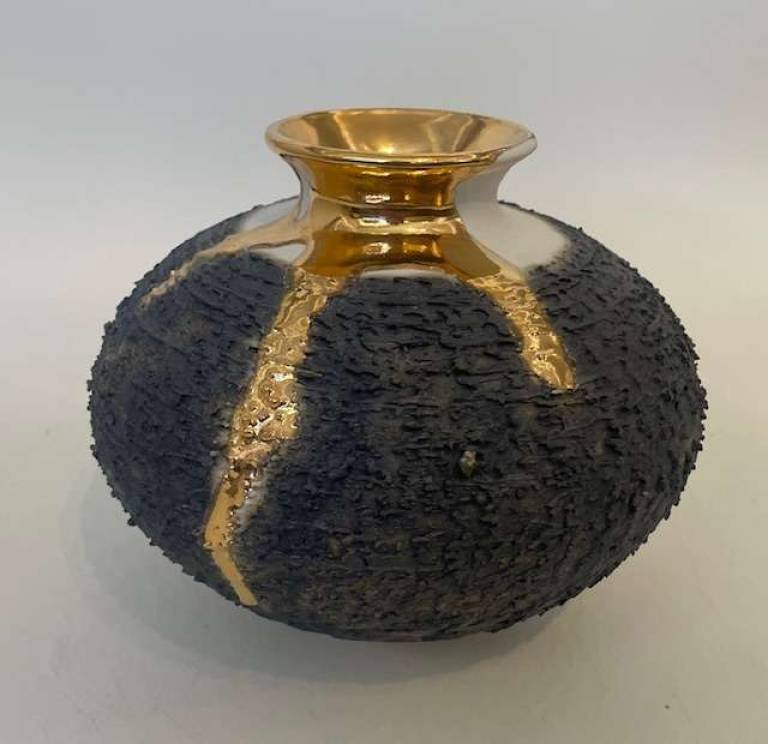 Alex McCarthy - Textured vase with gold lustre