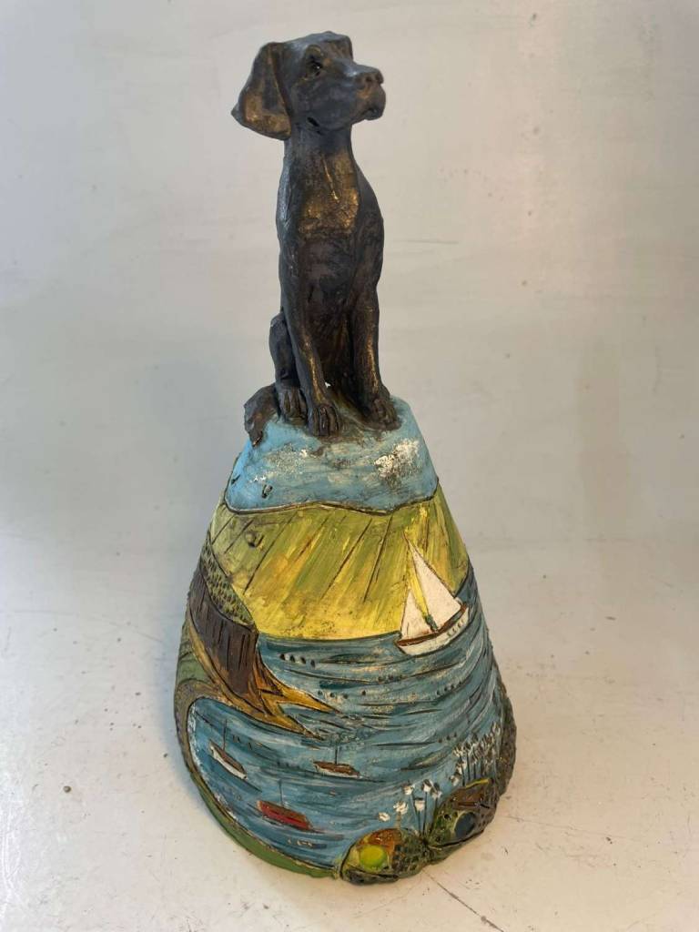 Cummings Studio - Black Lab on a Medium Hill