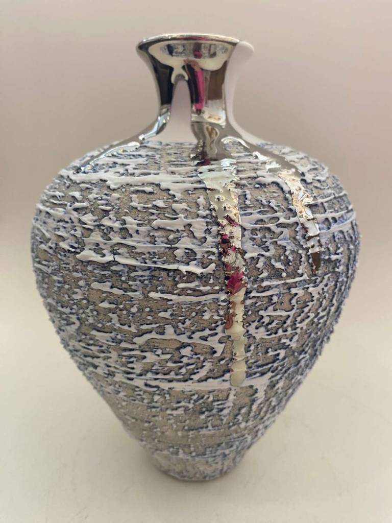 Textured Vase with Platinum Lustre 1 - Alex McCarthy