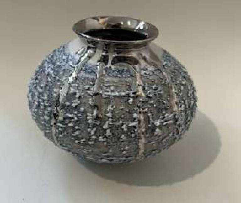 Textured Vase with platinum lustre - Alex McCarthy