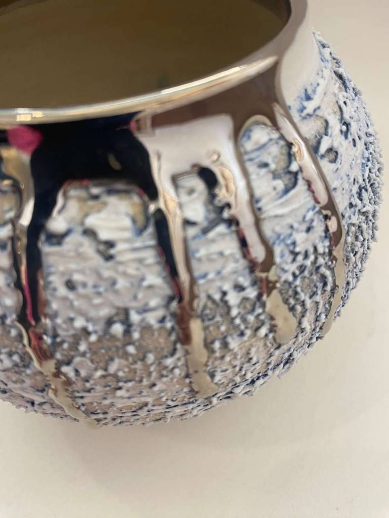 Textured Moon Jar with Platinum Lustre - Alex McCarthy