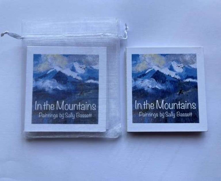 In the Moutains. Zig-zag  mini book - Sally Bassett