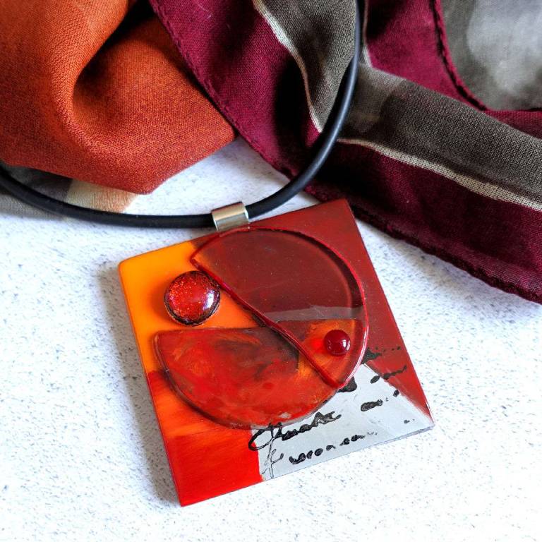 Red Spaces Necklace - Jenny Hoole