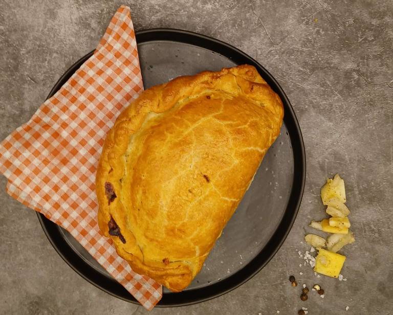 CORNISH PASTY. STANDARD - Penny's Pies