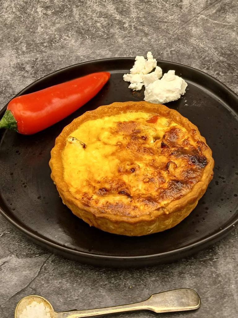 GOATS CHEESE, RED PEPPER & MANGO CHUTNEY - Penny's Pies