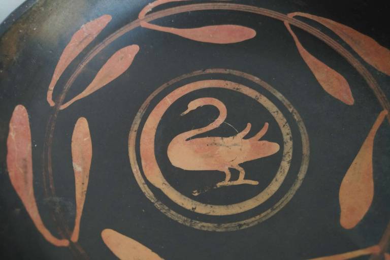 Apulian Swan Kylix Magna Graecian - Egyptian Antiquities