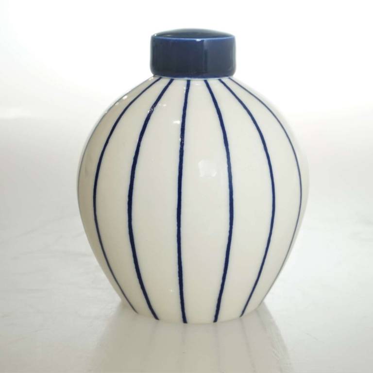 Small Round Linear Ginger Jar