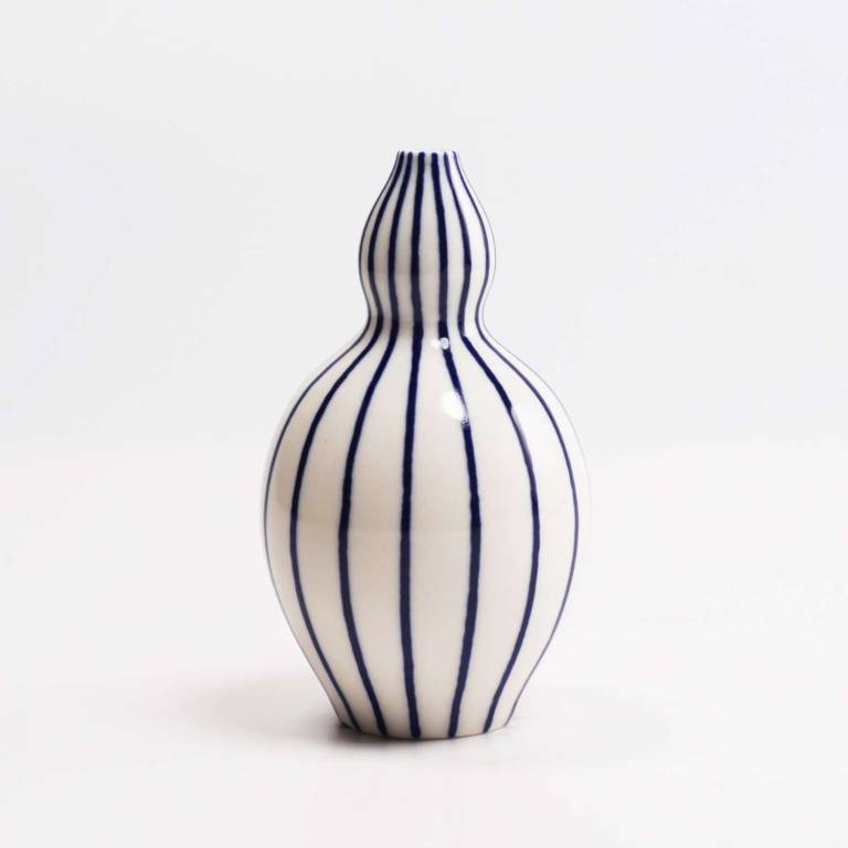 Small Linear Venus Bottle